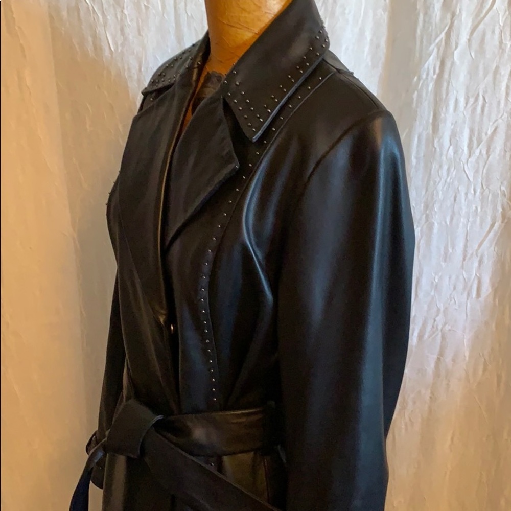 Vakko Sport Leather Coat - Picture 4 of 11